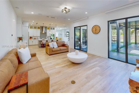 Casa en venta en Homestead, Florida, 5 dormitorios, 297.1 m2 № 2047175 - foto 24