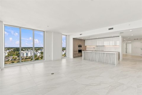 Copropriété à vendre à Tampa, Floride: 4 chambres, 247.68 m2 № 2420366 - photo 11