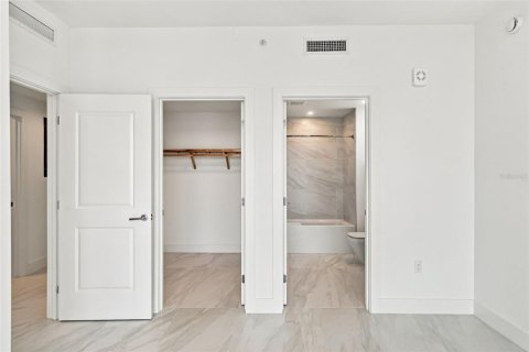 Copropriété à vendre à Tampa, Floride: 4 chambres, 247.68 m2 № 2420366 - photo 28