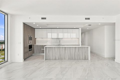 Copropriété à vendre à Tampa, Floride: 4 chambres, 247.68 m2 № 2420366 - photo 10