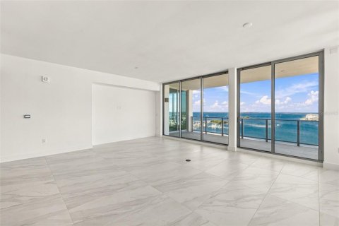 Copropriété à vendre à Tampa, Floride: 4 chambres, 247.68 m2 № 2420366 - photo 6