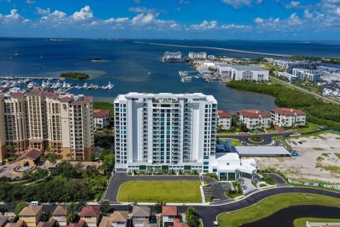 Copropriété à vendre à Tampa, Floride: 4 chambres, 247.68 m2 № 2420366 - photo 2