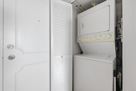 Купить кондоминиум в Бока-Ратон, Флорида 6 комнат, 199.28м2, № 2190816 - фото 20