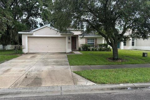 Villa ou maison à Brooksville, Floride 4 chambres, 149.02 m2 № 2317403