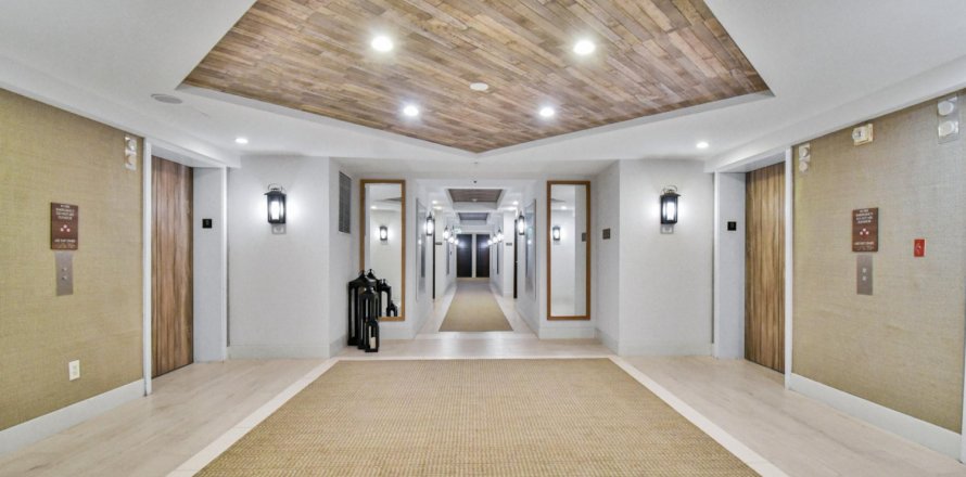 Studio in the Condo in Fort Lauderdale, Florida № 963655