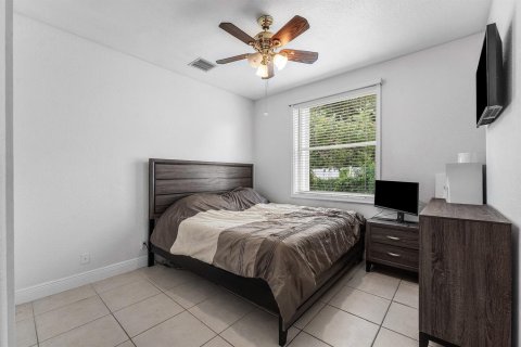 Villa ou maison à vendre à Lake Worth, Floride: 5 chambres, 286.14 m2 № 2431324 - photo 30