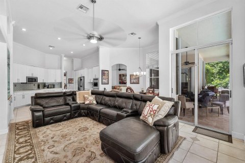 Villa ou maison à vendre à Lake Worth, Floride: 5 chambres, 286.14 m2 № 2431324 - photo 12