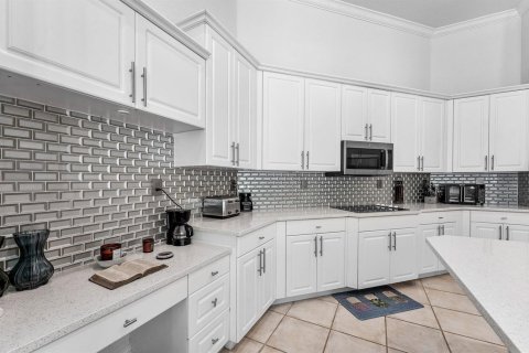 Villa ou maison à vendre à Lake Worth, Floride: 5 chambres, 286.14 m2 № 2431324 - photo 16