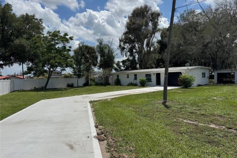 Casa en Winter Haven, Florida 3 dormitorios, 117.43 m2 № 2375435