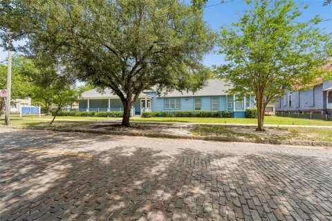Commercial property in Tampa, Florida 335.84 sq.m. № 2212035 - photo 4