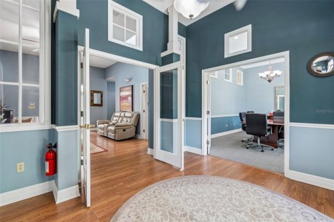 Commercial property in Tampa, Florida 335.84 sq.m. № 2212035 - photo 16