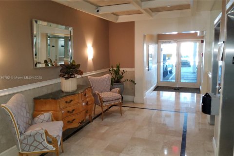 Condominio en alquiler en Hollywood, Florida, 1 dormitorio, 81.2 m2 № 1958954 - foto 28