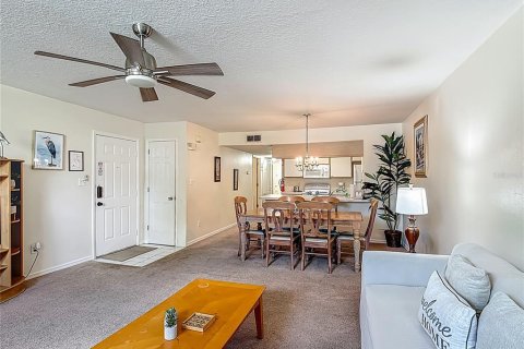 Condo in Kissimmee, Florida, 3 bedrooms  № 1813450 - photo 25