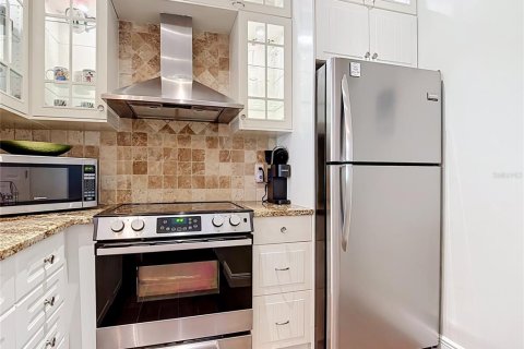 Condo in Celebration, Florida, 1 bedroom  № 2337230 - photo 15