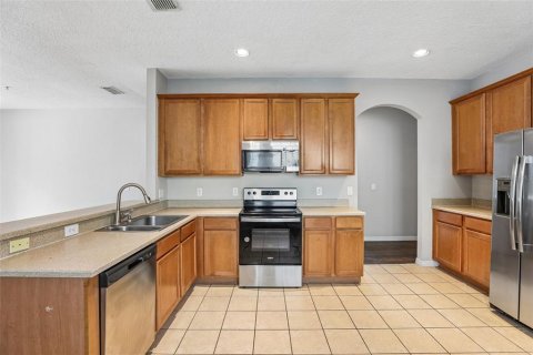 Casa en venta en Orlando, Florida, 5 dormitorios, 262.91 m2 № 2361266 - foto 4