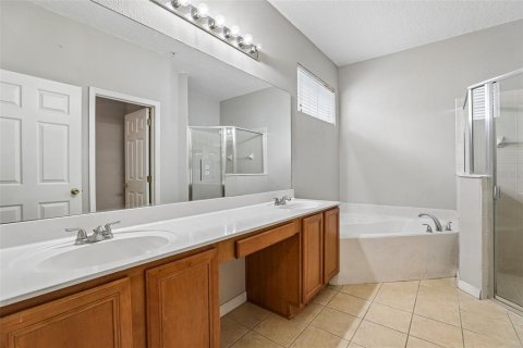 Casa en venta en Orlando, Florida, 5 dormitorios, 262.91 m2 № 2361266 - foto 11