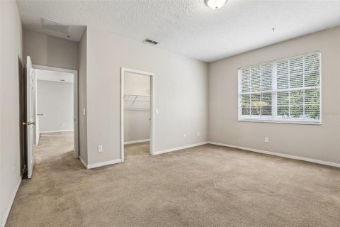 Casa en venta en Orlando, Florida, 5 dormitorios, 262.91 m2 № 2361266 - foto 9