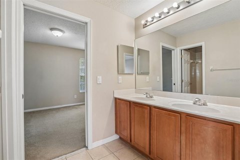 Casa en venta en Orlando, Florida, 5 dormitorios, 262.91 m2 № 2361266 - foto 18