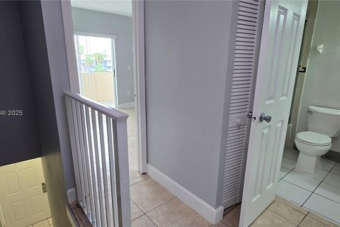 Condominio en venta en Hialeah, Florida, 2 dormitorios, 89.19 m2 № 1974893 - foto 21
