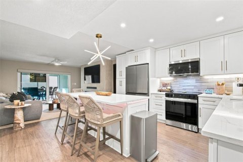 Copropriété à vendre à North Redington Beach, Floride: 2 chambres, 90.21 m2 № 2376862 - photo 3