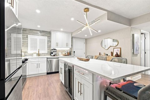 Copropriété à vendre à North Redington Beach, Floride: 2 chambres, 90.21 m2 № 2376862 - photo 5