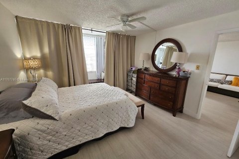 Condominio en venta en Aventura, Florida, 1 dormitorio, 93.37 m2 № 1936885 - foto 10