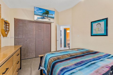 House in Cooper City, Florida 3 bedrooms, 148.18 sq.m. № 1987091 - photo 30