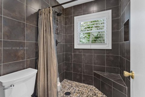 House in Cooper City, Florida 3 bedrooms, 148.18 sq.m. № 1987091 - photo 14