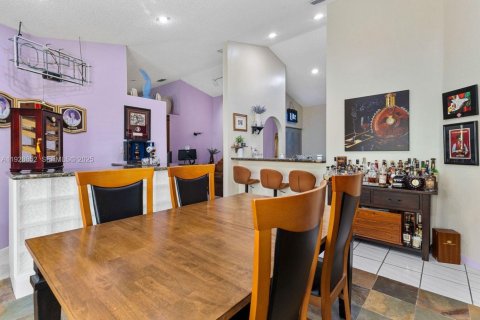 House in Cooper City, Florida 3 bedrooms, 148.18 sq.m. № 1987091 - photo 21