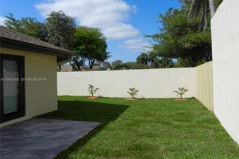 Снять в аренду виллу или дом в Майами, Флорида 3 спальни, 129.69м2, № 2050804 - фото 19