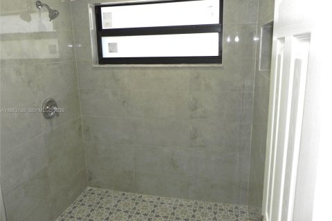 Снять в аренду виллу или дом в Майами, Флорида 3 спальни, 129.69м2, № 2050804 - фото 14