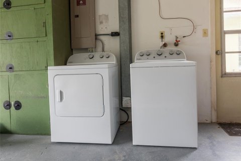 House in Palm Harbor, Florida 2 bedrooms, 116.59 sq.m. № 1918138 - photo 23