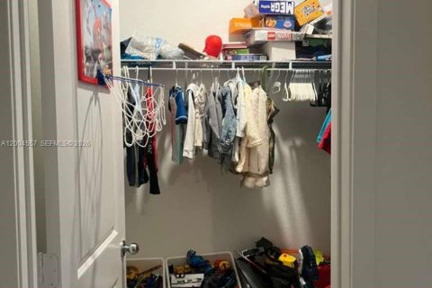 Townhouse in Florida City, Florida 3 bedrooms, 128.21 sq.m. № 2068895 - photo 30