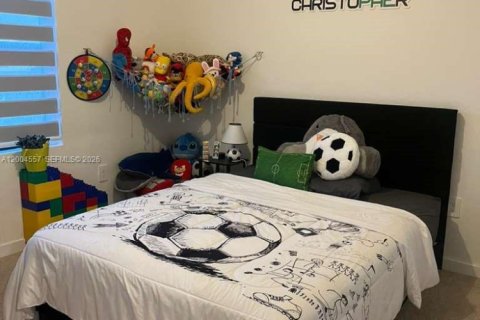 Townhouse in Florida City, Florida 3 bedrooms, 128.21 sq.m. № 2068895 - photo 12