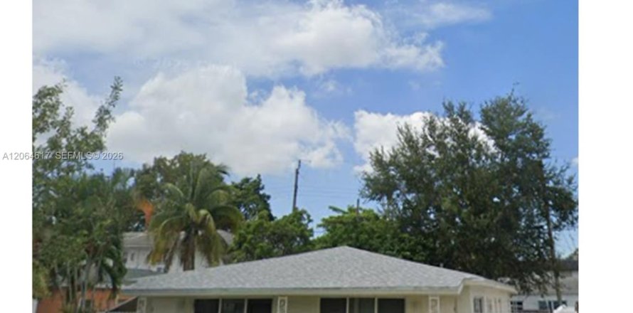 Apartamento en North Miami Beach, Florida 2 dormitorios, 179.77 m2 № 2278390