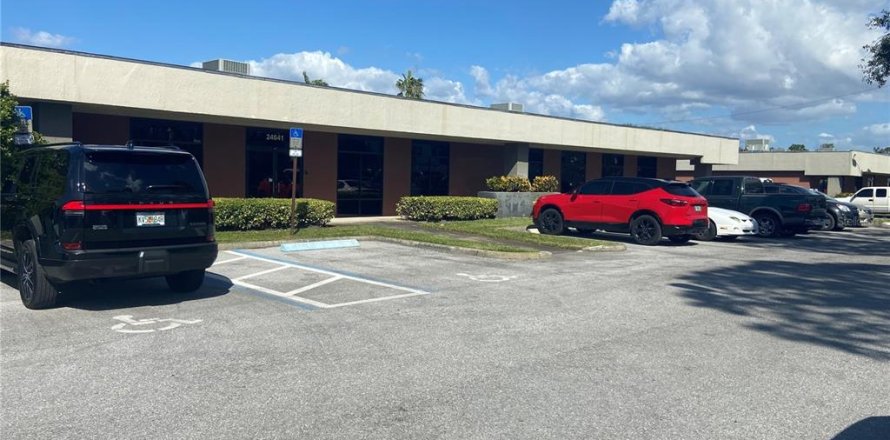 Immobilier commercial à Clearwater, Floride 614.83 m2 № 1546164