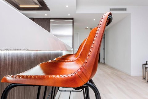 Condo in Key Biscayne, Florida, 2 bedrooms  № 2043199 - photo 19