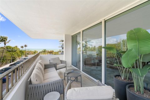 Condo in Key Biscayne, Florida, 2 bedrooms  № 2043199 - photo 4