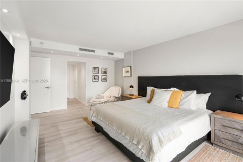 Condo in Key Biscayne, Florida, 2 bedrooms  № 2043199 - photo 9