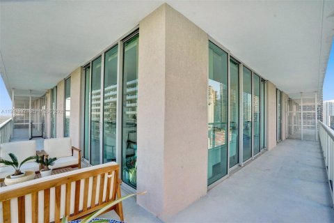 Copropriété à louer à Miami, Floride: 2 chambres, 102.84 m2 № 2051135 - photo 19