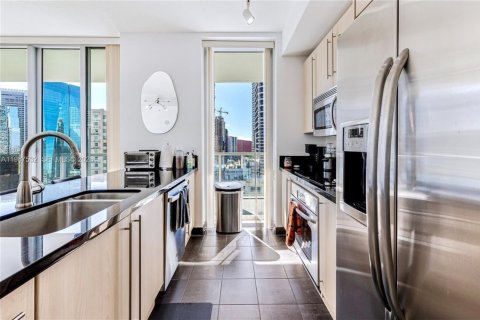 Copropriété à louer à Miami, Floride: 2 chambres, 102.84 m2 № 2051135 - photo 4