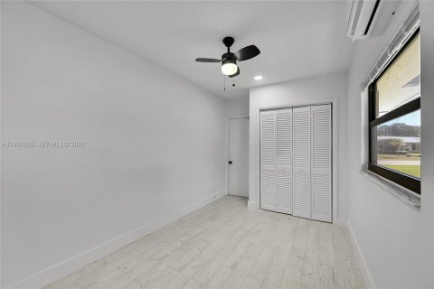 Casa en venta en Tamarac, Florida, 2 dormitorios, 185.15 m2 № 1990416 - foto 20