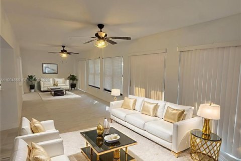 Casa en venta en Tamarac, Florida, 2 dormitorios, 185.15 m2 № 1990416 - foto 4