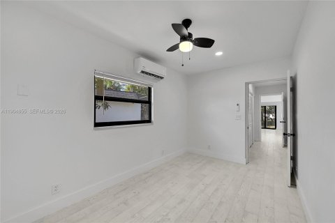 Casa en venta en Tamarac, Florida, 2 dormitorios, 185.15 m2 № 1990416 - foto 21