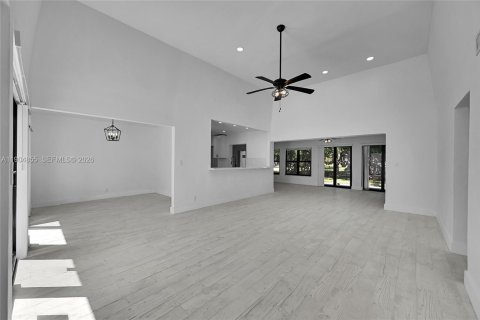 Casa en venta en Tamarac, Florida, 2 dormitorios, 185.15 m2 № 1990416 - foto 23