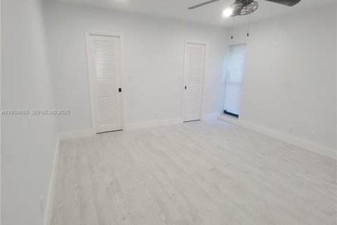 Casa en venta en Tamarac, Florida, 2 dormitorios, 185.15 m2 № 1990416 - foto 7