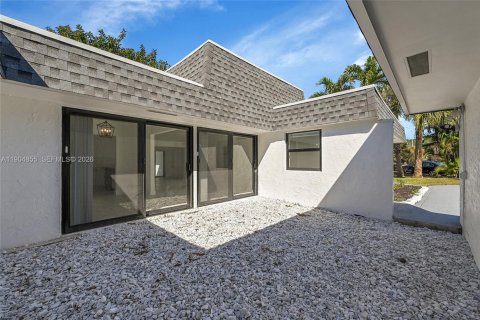 Casa en venta en Tamarac, Florida, 2 dormitorios, 185.15 m2 № 1990416 - foto 28