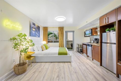 Condominio en venta en Miami Beach, Florida, 47.94 m2 № 1790466 - foto 11