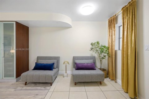 Condominio en venta en Miami Beach, Florida, 47.94 m2 № 1790466 - foto 15