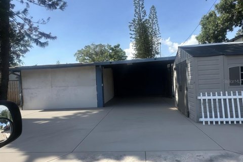 Casa en venta en Saint Petersburg, Florida, 3 dormitorios, 101.45 m2 № 2384125 - foto 2